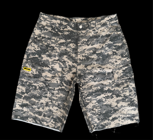 DIGI CAMO SHORTS